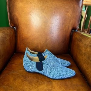 John Fluevogs in navy and white pattern with rubber sole. Pointy size 8